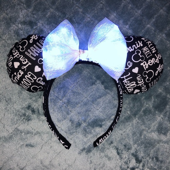 Light Up Minnie Mouse Ears - Picture 5 of 8